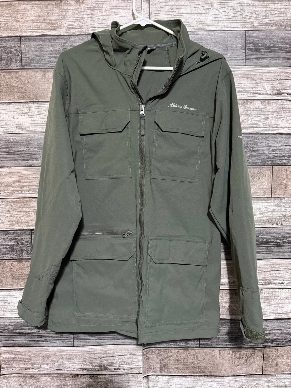 Eddie Bauer Travex Utility Hiking Jacket Men’s L Green Stow Away Hood Full Zip